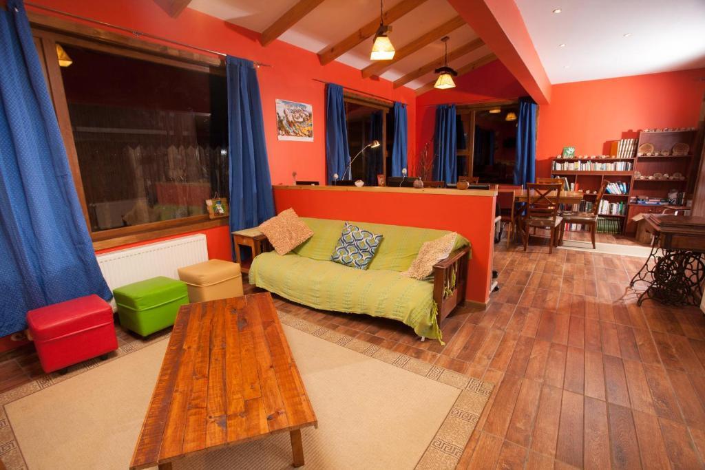 The Singing Lamb Bed & Breakfast Puerto Natales Dış mekan fotoğraf